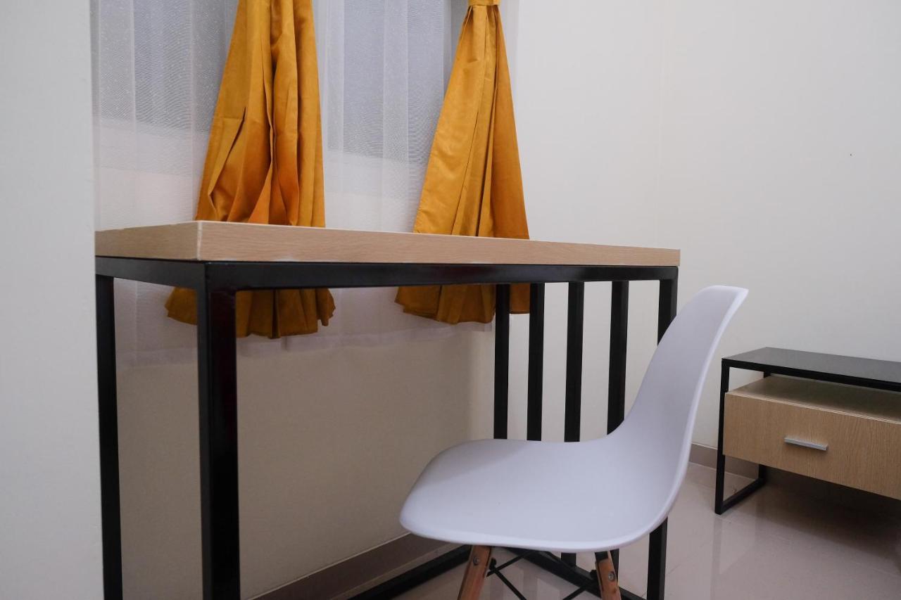 Reddoorz Near Kawasan Bandara Ahmad Yani Semarang 2 Hotell Eksteriør bilde